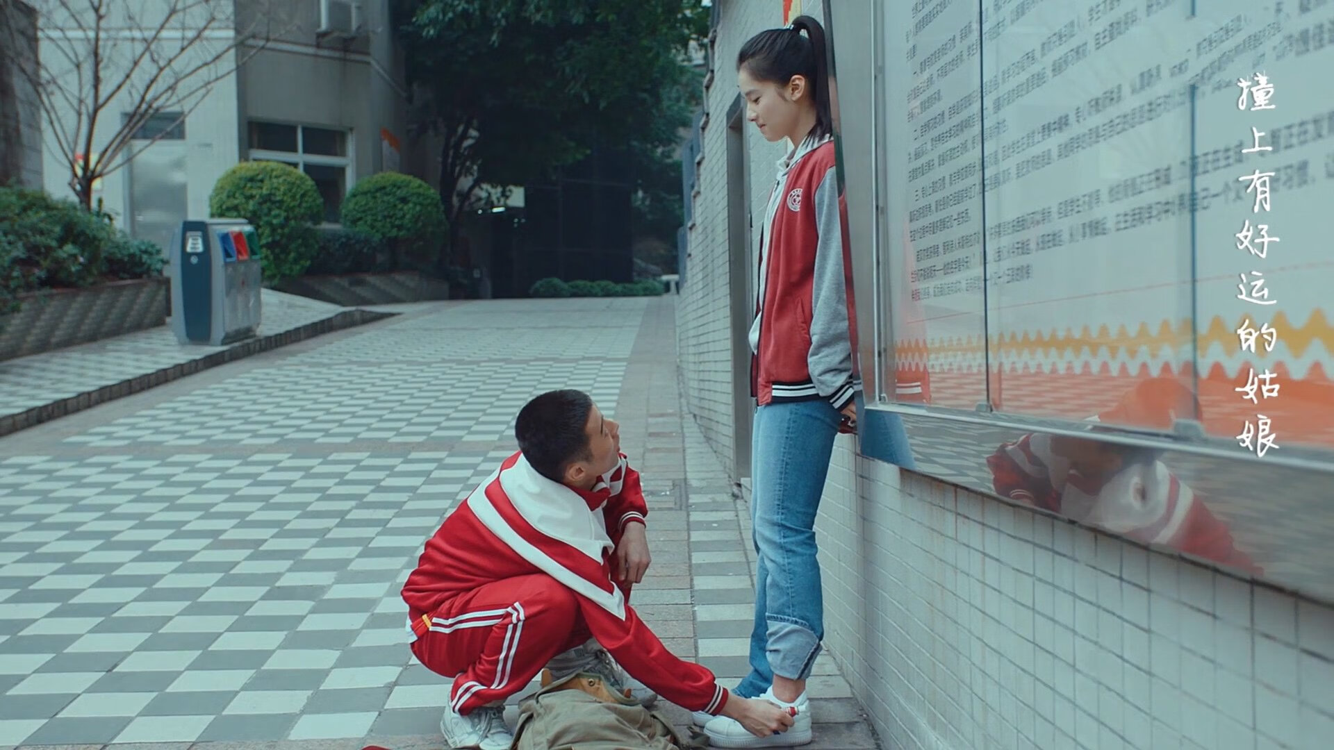 张伟丽与小朋友互动推广格斗运动,张伟丽格斗集锦