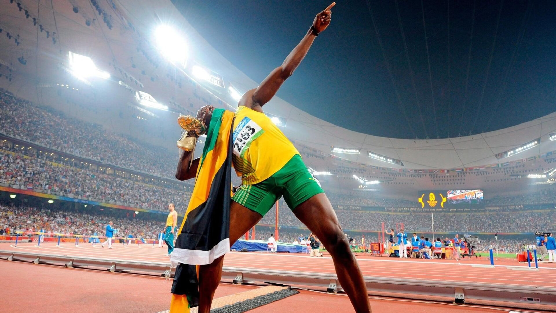 开云官方网站-德国女子团体追逐赛选手在决赛中获得铜牌，德国女子突队