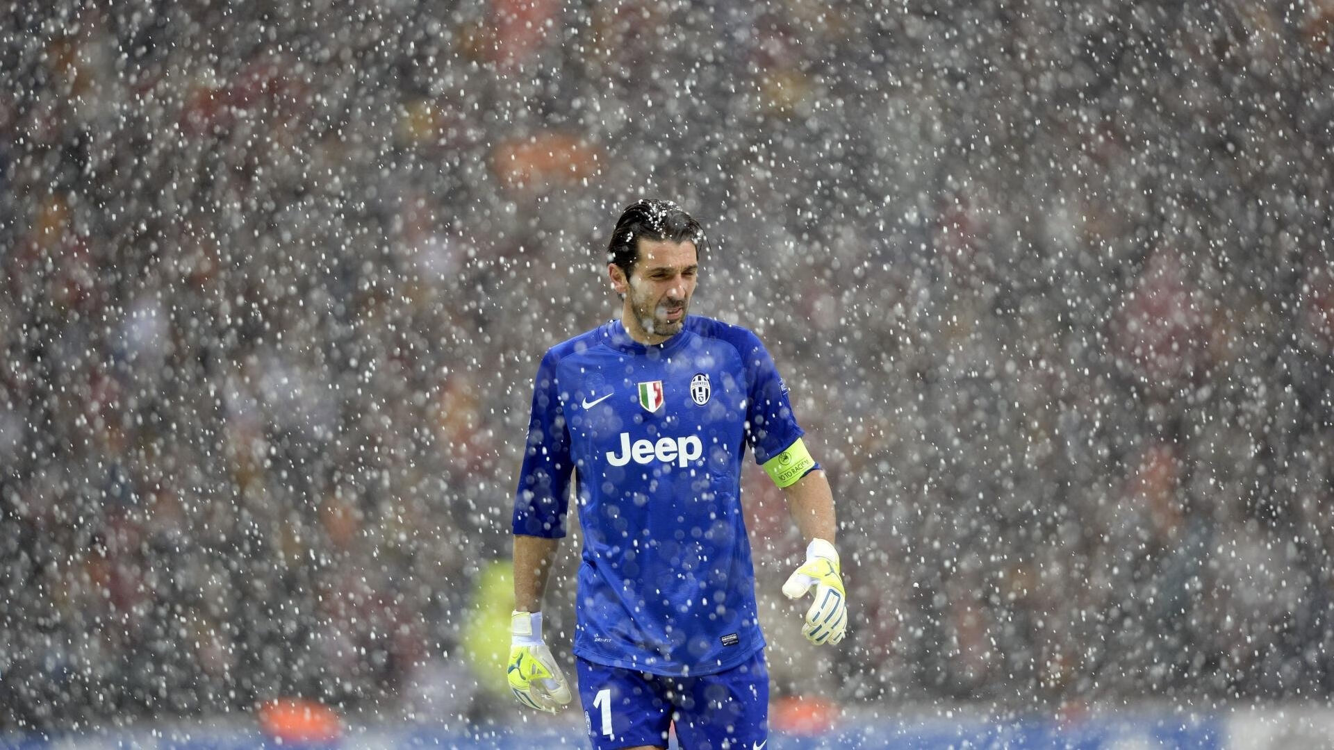 开云真人体育娱乐-水上花样滑冰，冰上舞蹈令人心醉，冰上花样表演