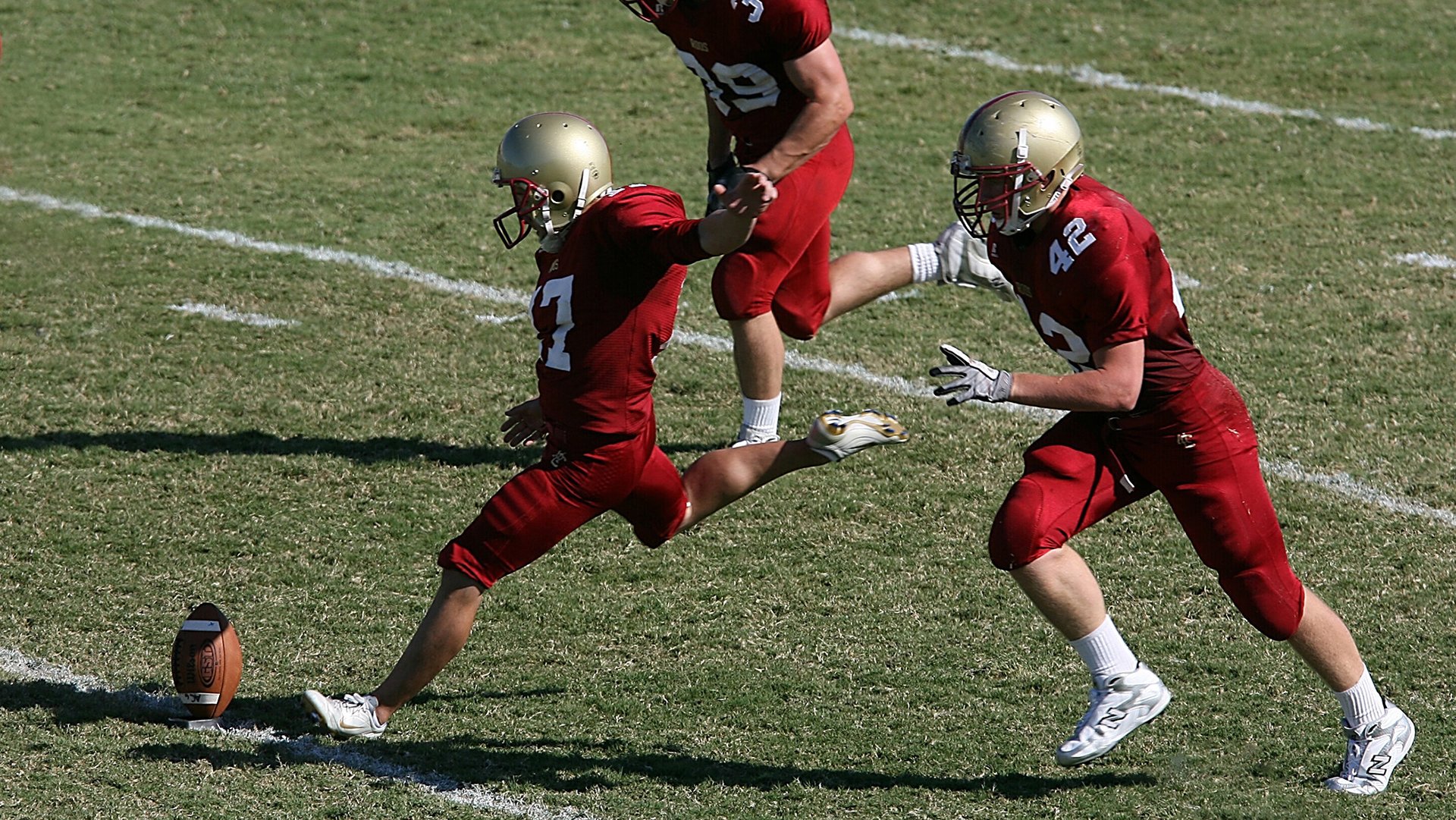 kaiyun-球员的欧冠梦：年少成名的辉煌时刻，欧冠 球员